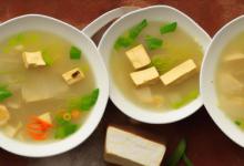 土豆鲫鱼豆腐汤的做法