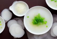 白萝卜拌汤的做法
