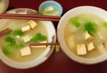 鳗鱼豆腐汤的做法