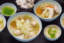 酸菜豆腐鱼头汤的做法