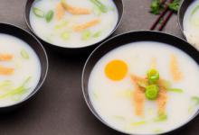银鱼豆腐汤的做法