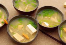 煲鲫鱼豆腐汤的做法