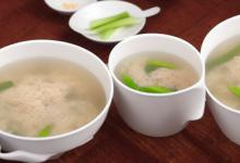 电饭煲银耳汤的做法