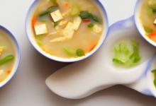 小菜豆腐汤的做法