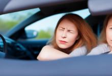 女人梦见开车刹不住车