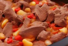 砂锅牛肉炖萝卜的做法