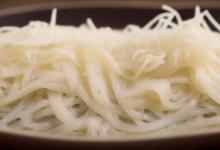凉拌河粉的做法