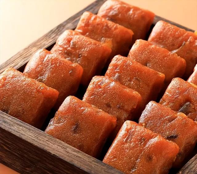 比起我们自己搭配食材,这款佛手糕就专业多了,是由知名老中医张涌川