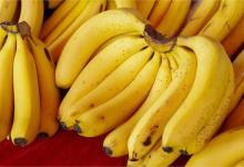 买香蕉时，应该选直的香蕉还是弯的呢？老果农透露，看完别再买错